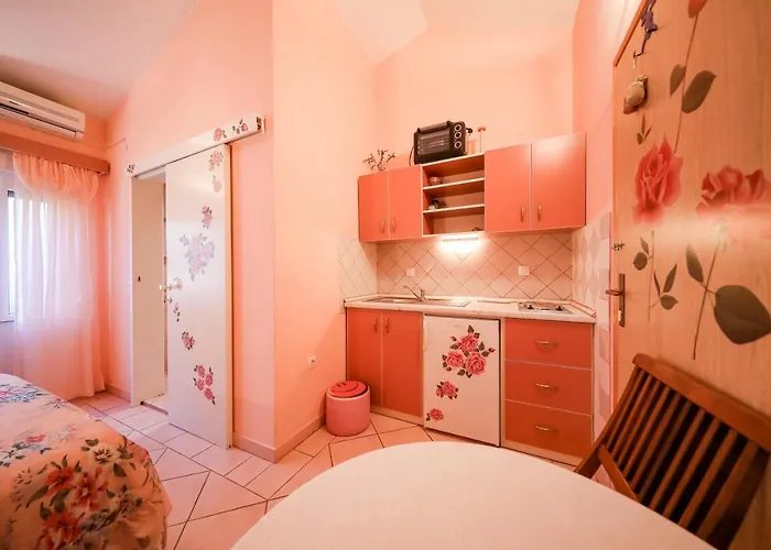 With Parking Space Brbinj, Dugi Otok - 8160 Διαμέρισμα