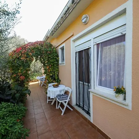 Apartamento With Parking Space Brbinj, Dugi Otok - 8160 *